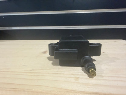 Used Mercury ignition coil 8M0047456 view 4
