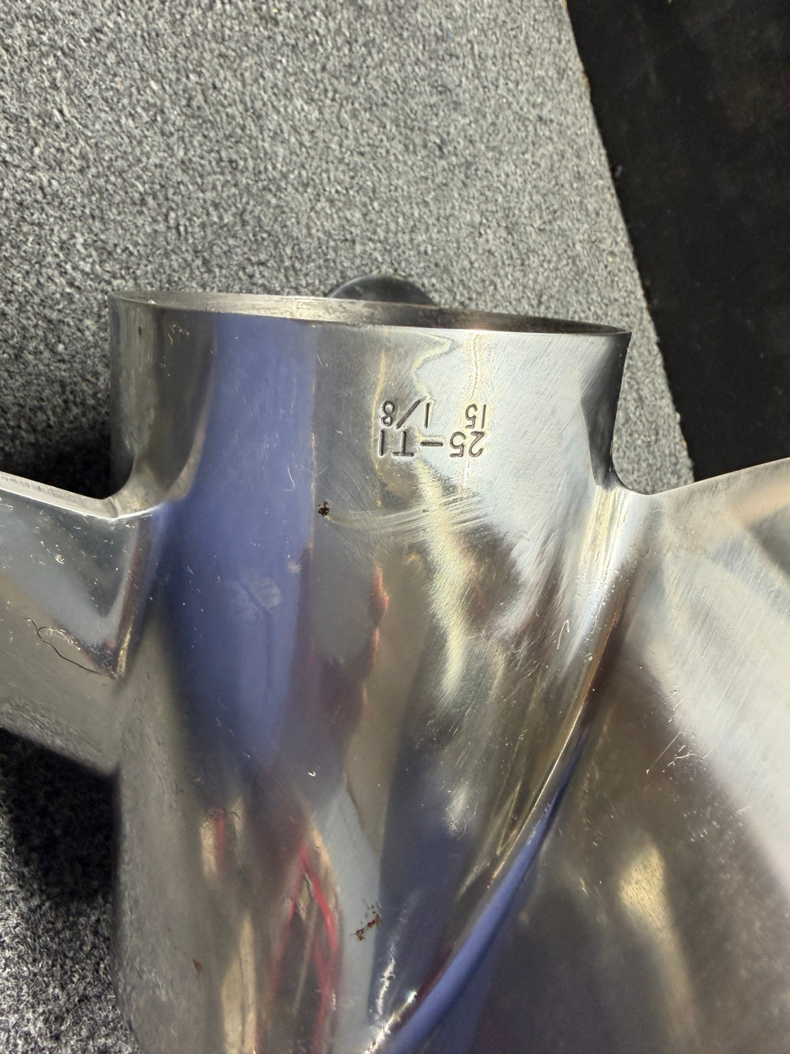 Used Yamaha VMAX T1 15 1/8 × 25 stainless steel propeller